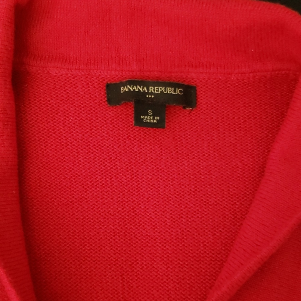 Red sweater - Picture 2 of 3